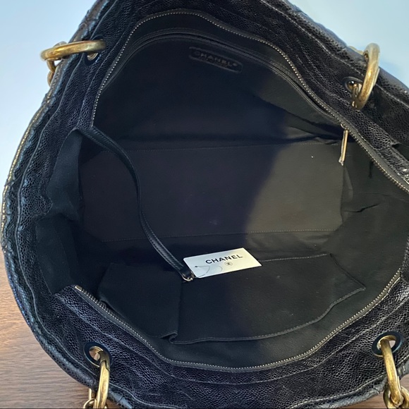 Chanel Coco Pleats Tote - black / metallic - Picture 6 of 7